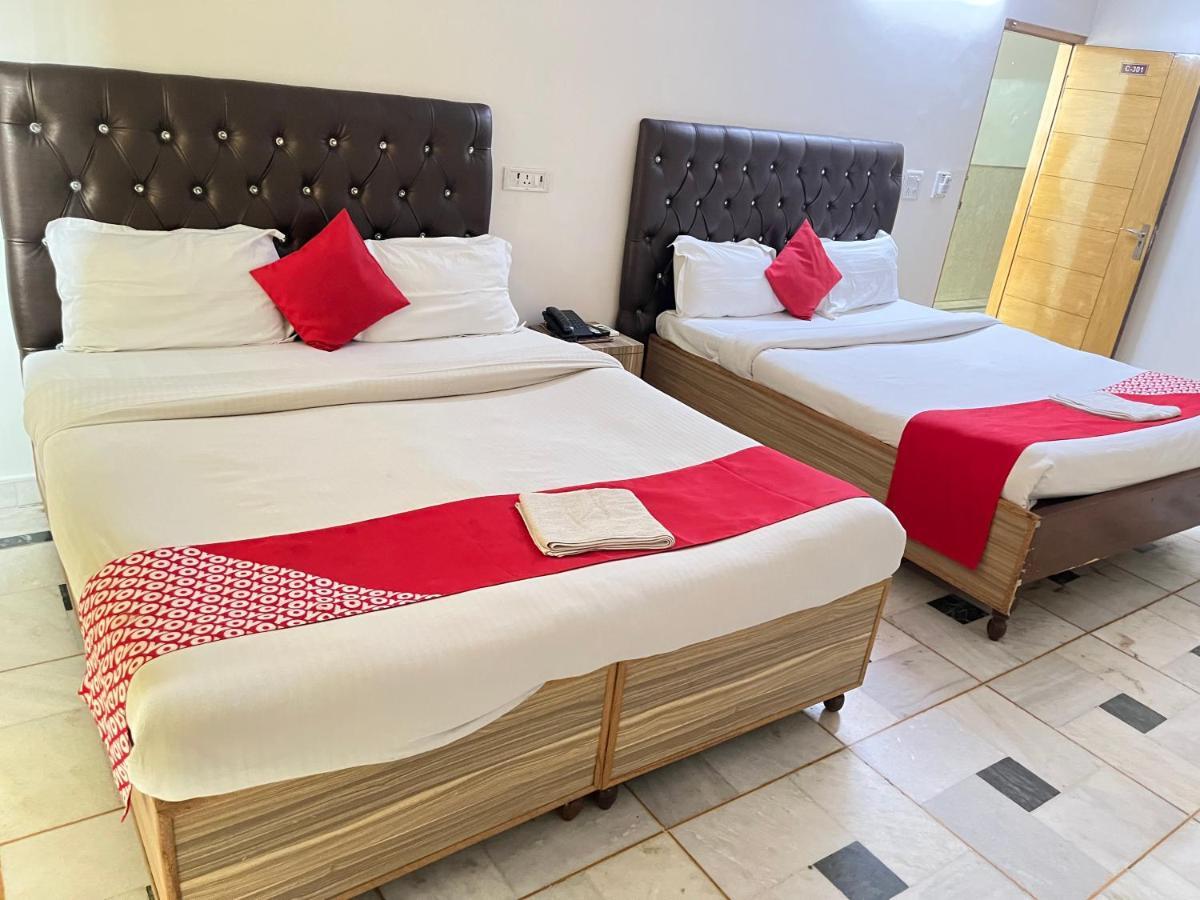 Hotel Star Palace - Near Karol Bagh Metro 델리 외부 사진